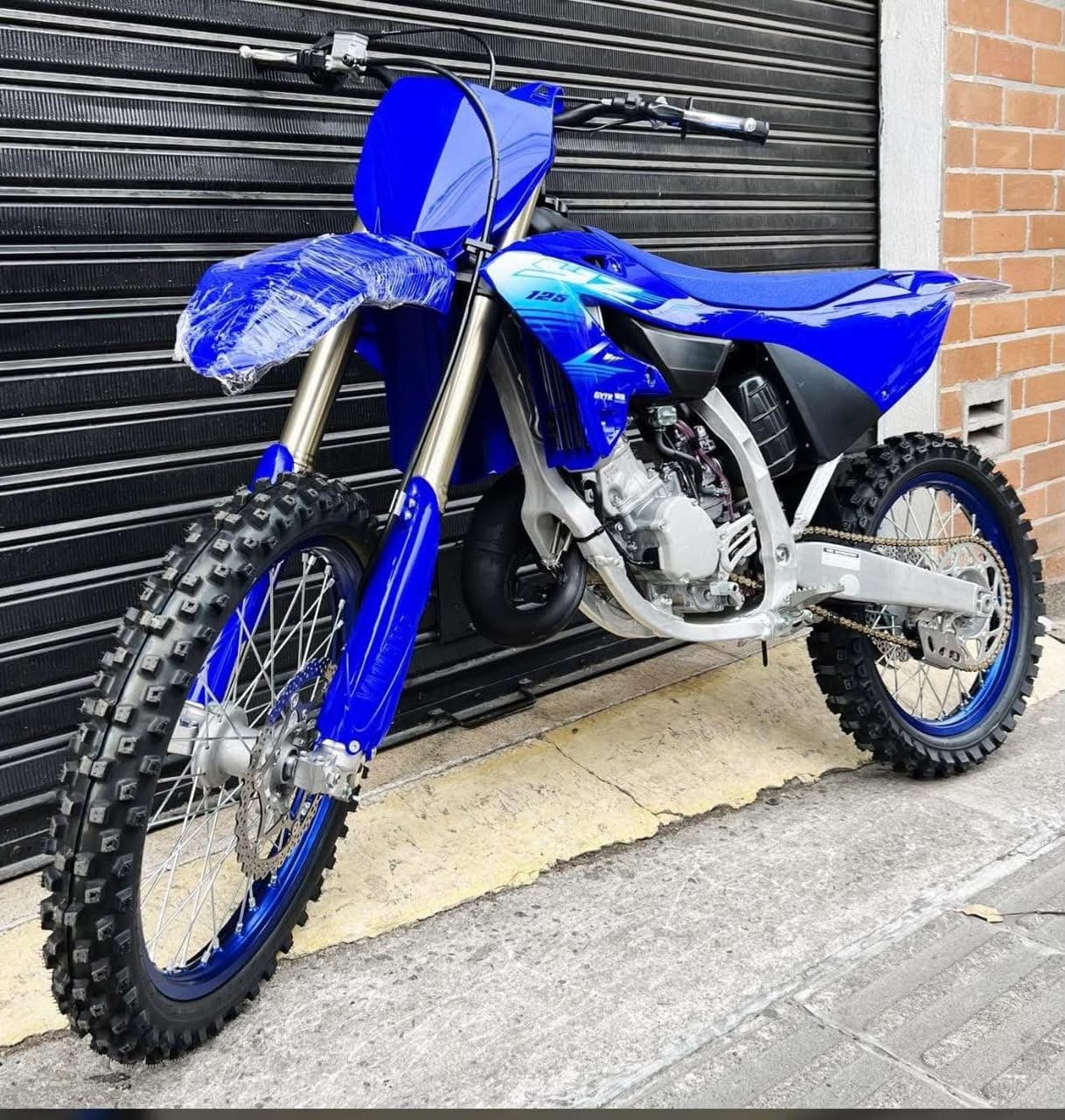 YAMAHA YZ 125