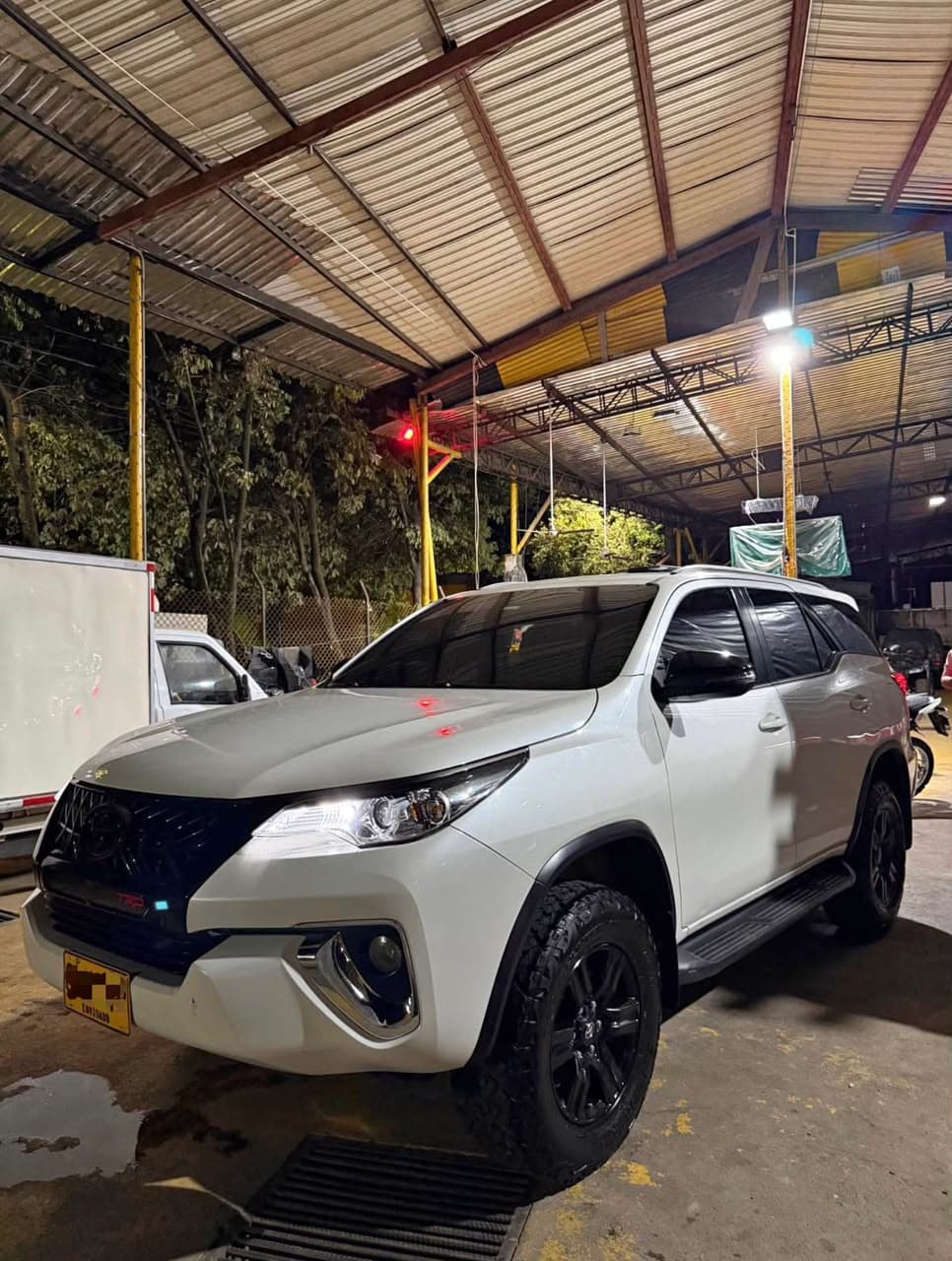 TOYOTA FORTUNER