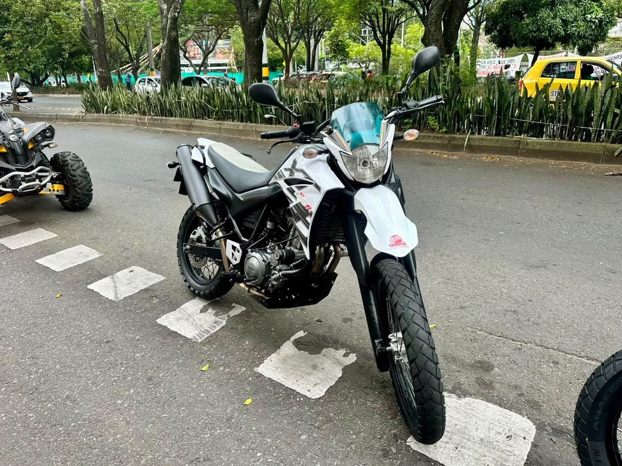 YAMAHA XT 660 R